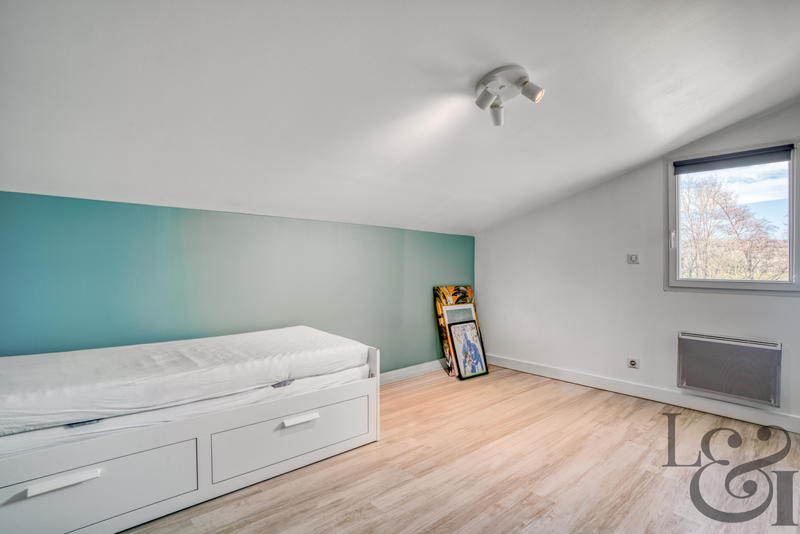 Maison - 180 m² - 6 pièces