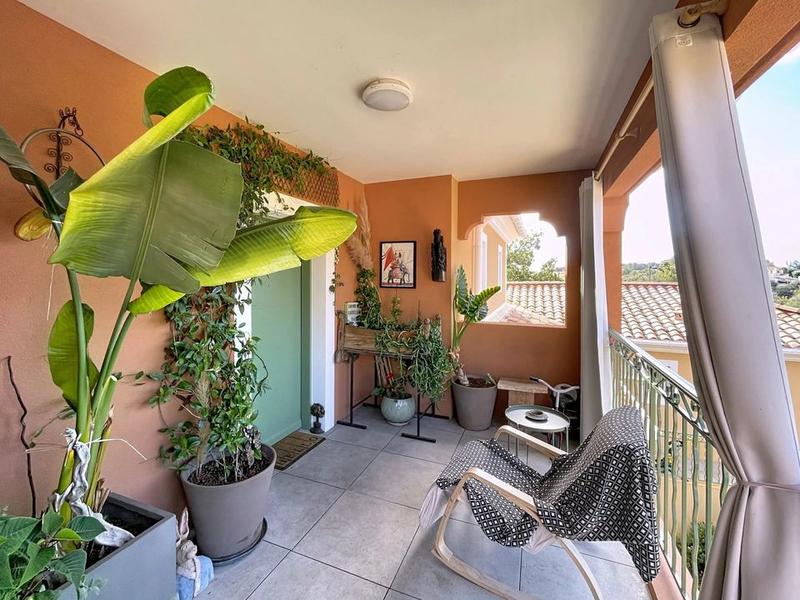 Appartement - 92 m² - 4 pièces