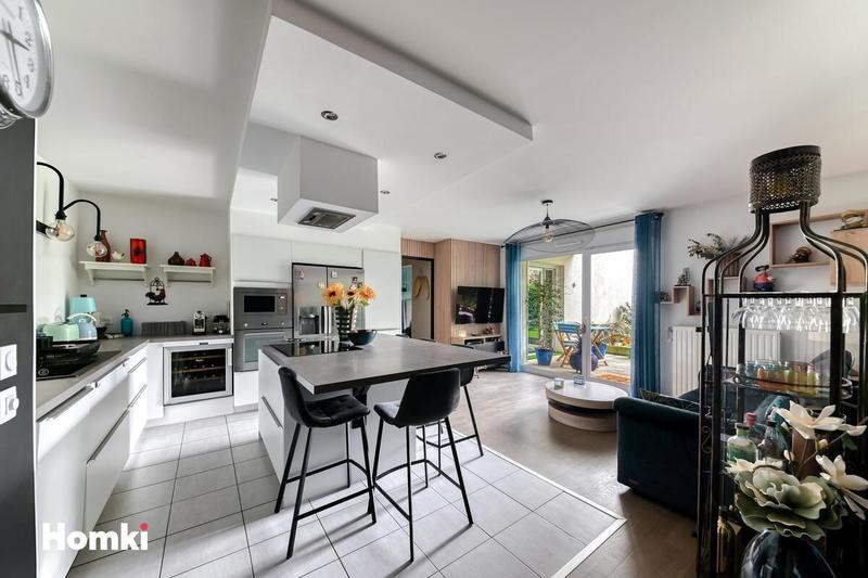 Appartement - 86 m² - 4 pièces