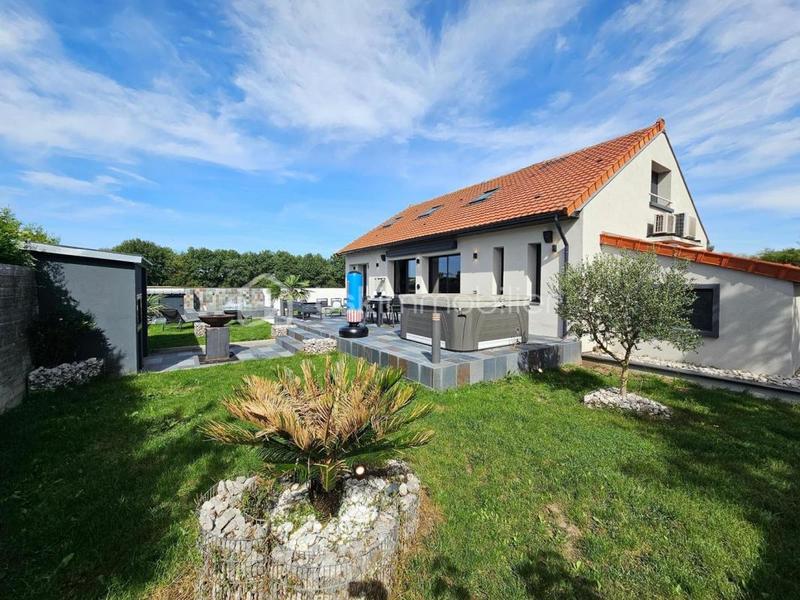 Pavillon - 134 m² - 5 pièces