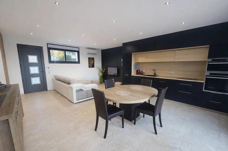 Maison - 84 m² - 4 pièces