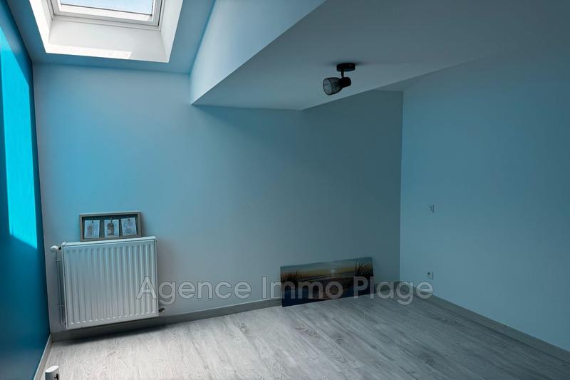 Maison - 250 m² - 6 pièces