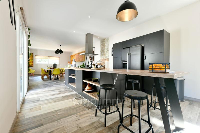 Villa - 215 m² - 5 pièces