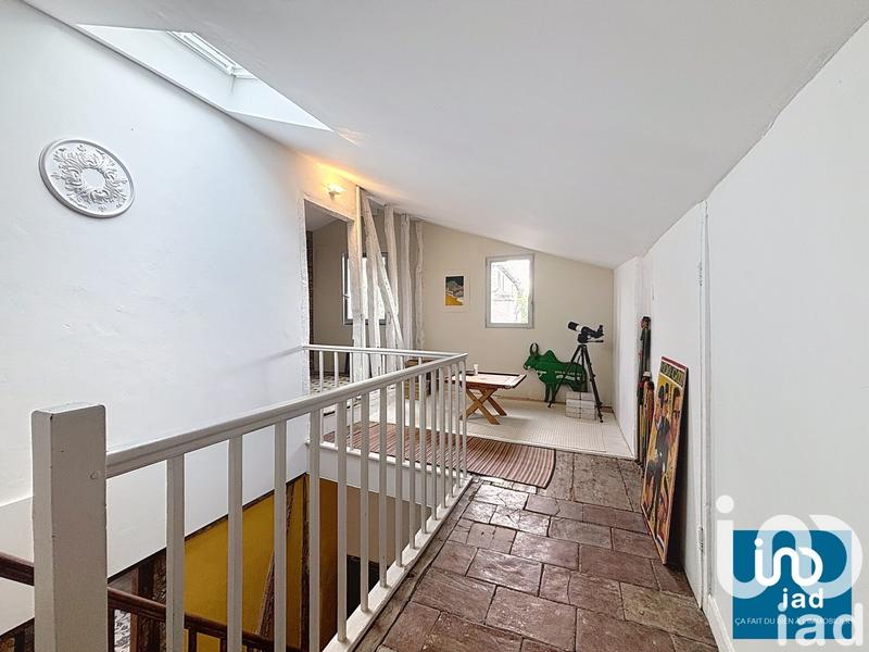 Maison - 180 m² - 5 pièces