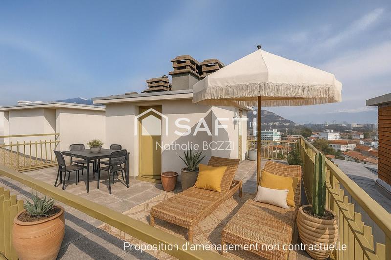 Appartement - 155 m² - 6 pièces