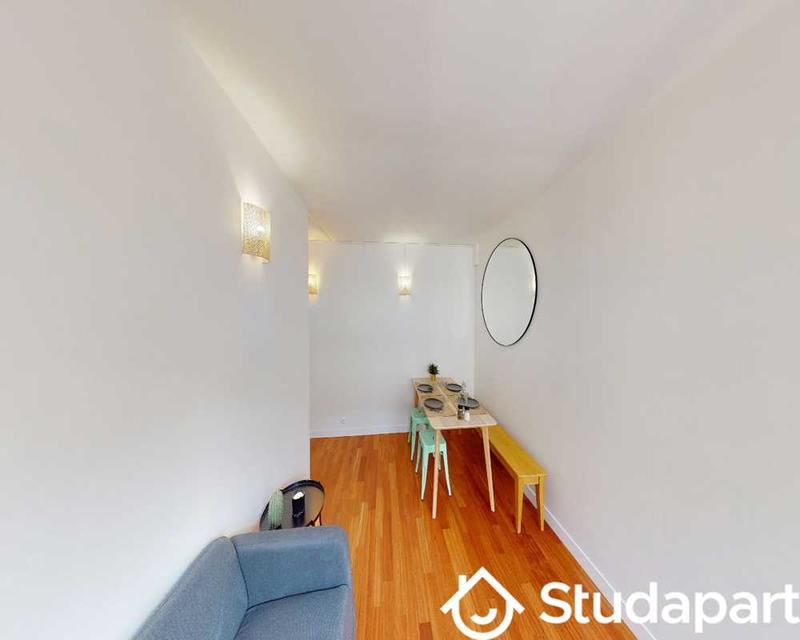 Chambre - 90 m² - 1 pièce