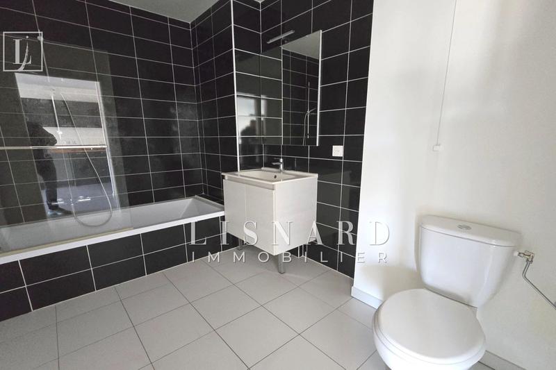 Appartement - 8 m² - 2 pièces