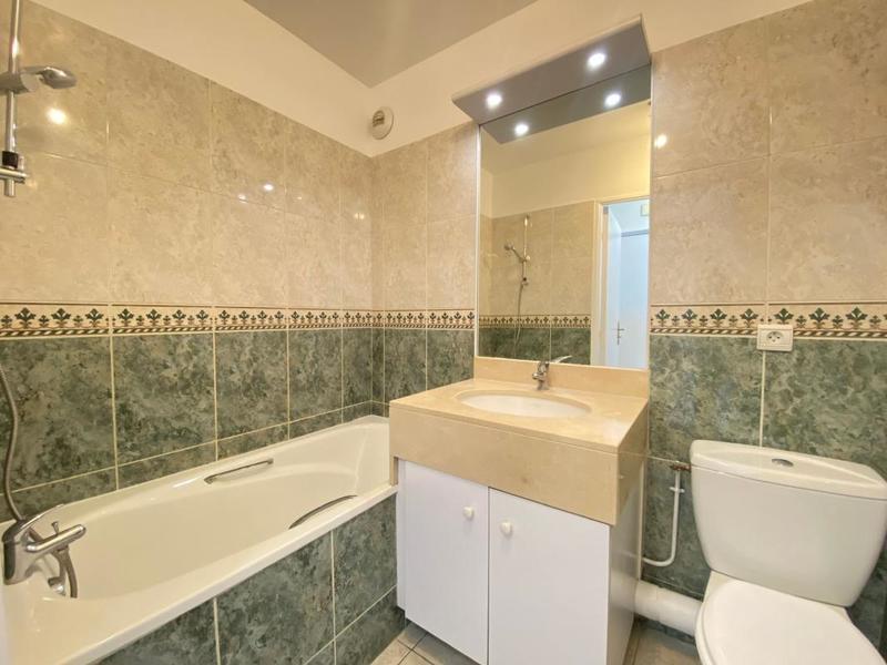 Studio - 27 m² - 1 pièce