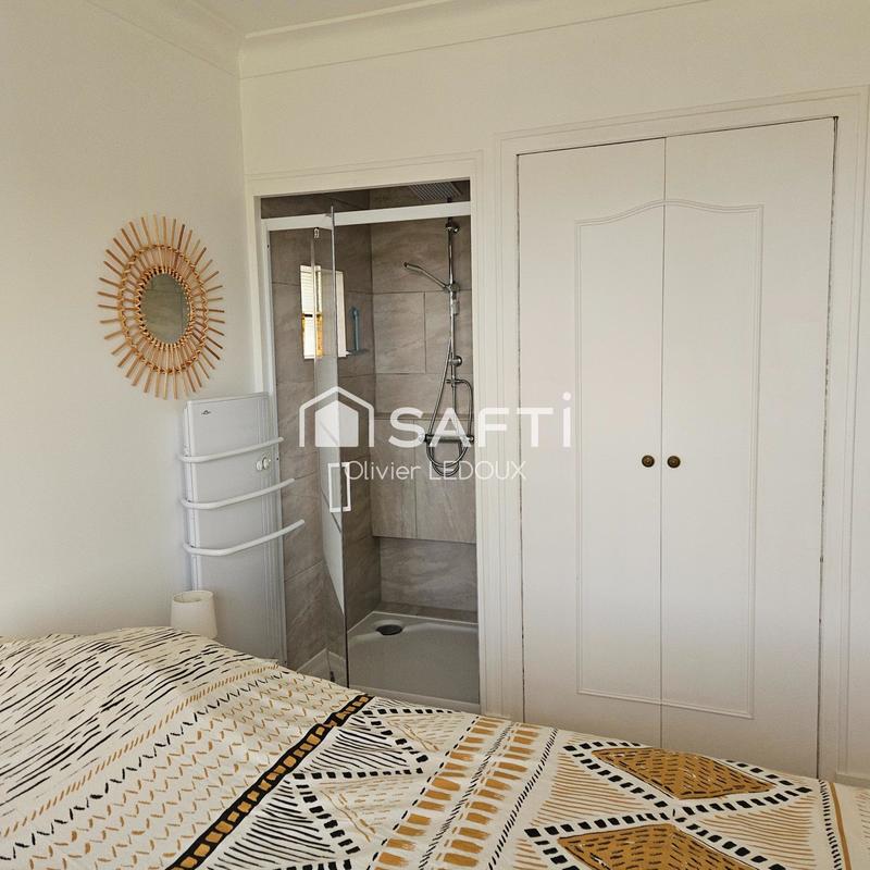 Maison - 218 m² - 9 pièces