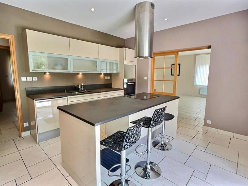 Villa - 250 m² - 10 pièces