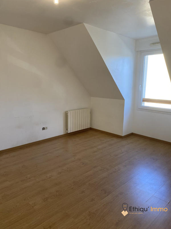 Appartement - 81 m² - 4 pièces