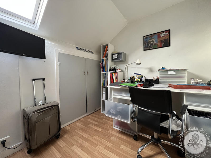 Fonds de commerce - Magasins - 180 m²