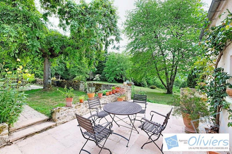 Maison - 190 m² - 10 pièces