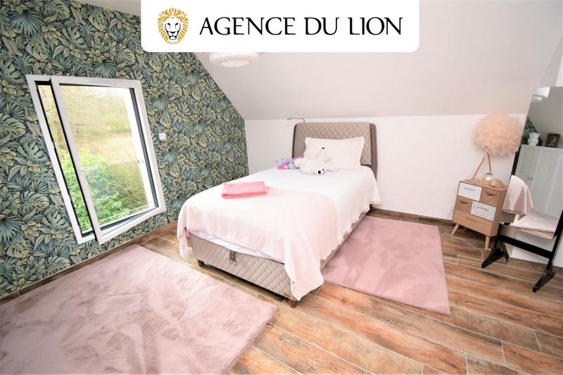 Maison - 182 m² - 8 pièces