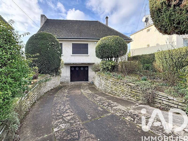 Maison - 145 m² - 8 pièces