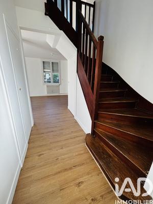 Maison - 92 m² - 5 pièces