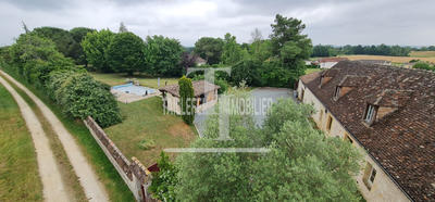 Maison - 252 m² - 9 pièces