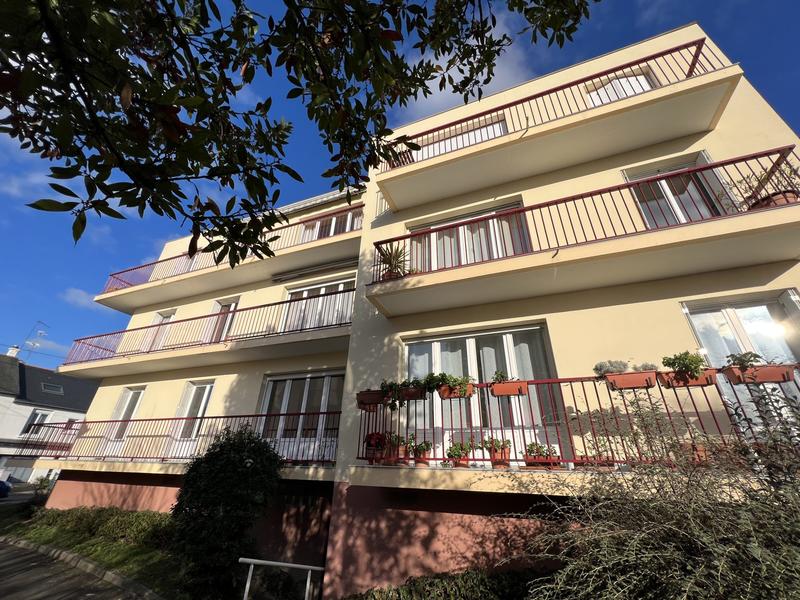 Appartement - 85 m² - 5 pièces