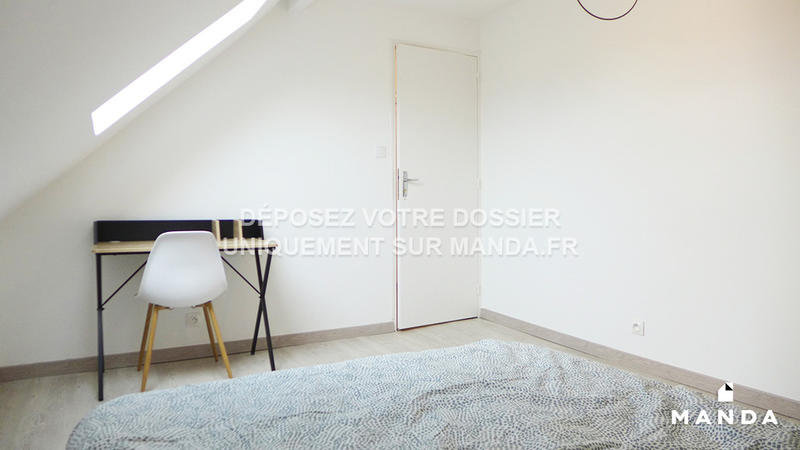 Chambre - 9 m² - 6 pièces