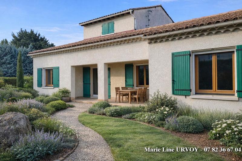 Maison - 140 m² - 7 pièces