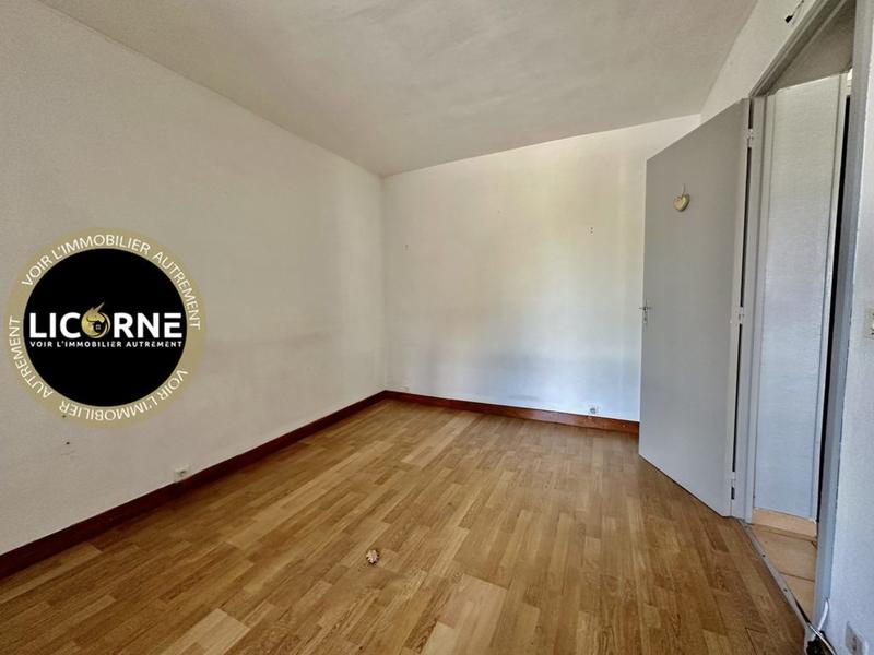 Villa - 168 m² - 9 pièces