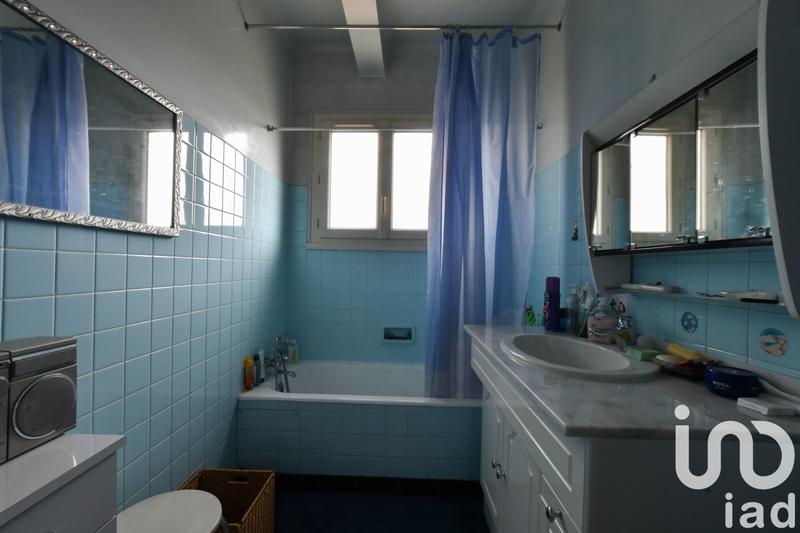 Maison - 211 m² - 10 pièces