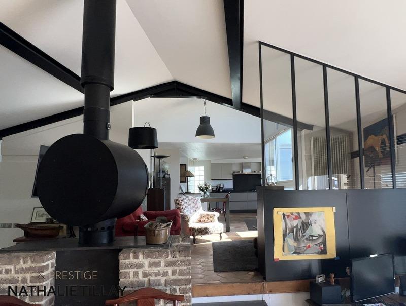 Maison - 330 m² - 8 pièces