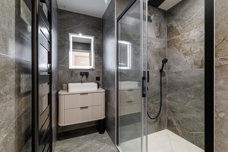 Appartement - 85 m² - 3 pièces