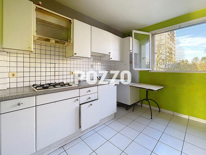 Appartement - 96 m² - 5 pièces