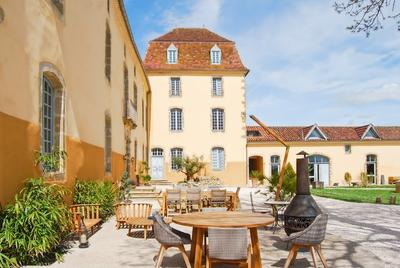 Château - 1 540 m² - 32 pièces