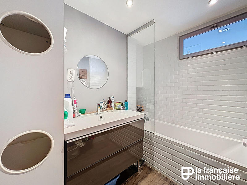 Appartement - 126 m² - 6 pièces