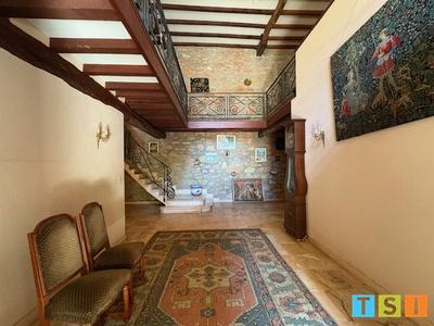 Maison bourgeoise - 384 m² - 6 pièces