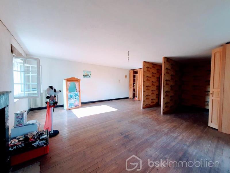 Maison ancienne - 274 m² - 7 pièces