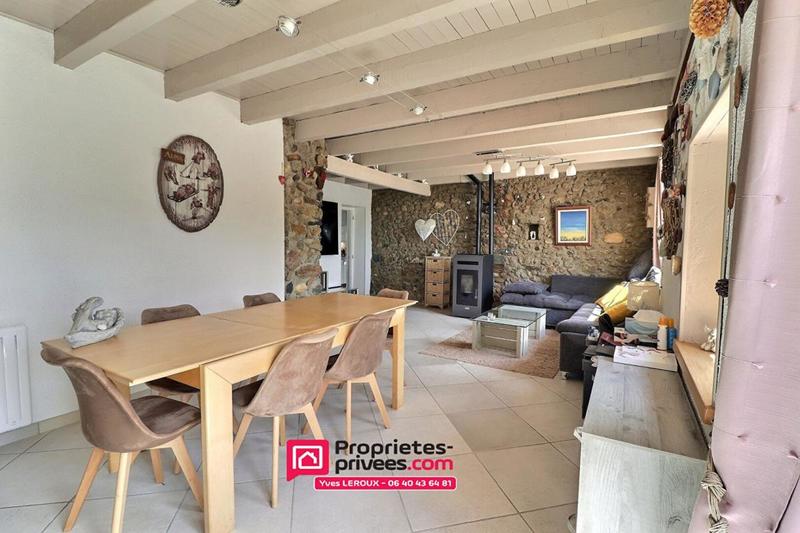 Maison - 182 m² - 7 pièces