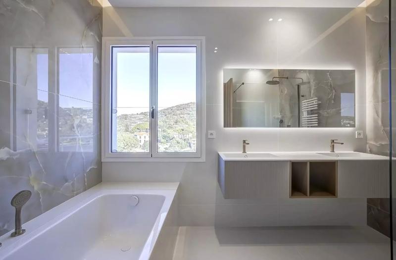 Appartement - 150 m² - 4 pièces