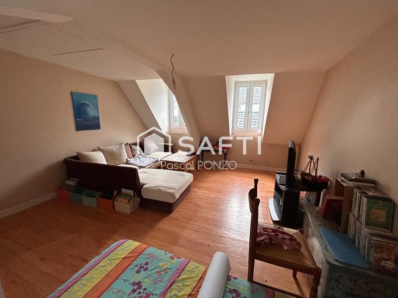 Maison - 95 m² - 4 pièces