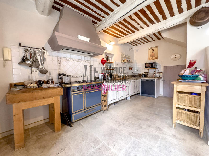 Mas - 150 m² - 6 pièces