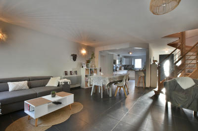 Maison - 123 m² - 7 pièces