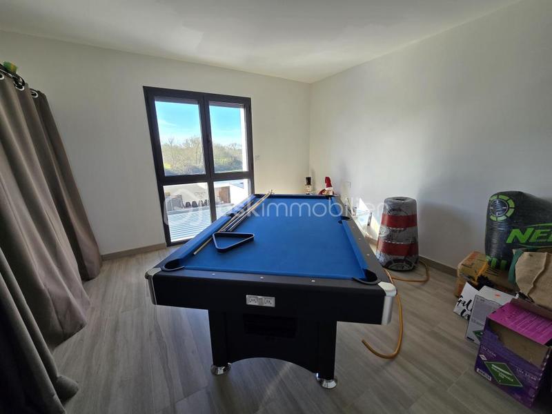 Villa - 225 m² - 10 pièces