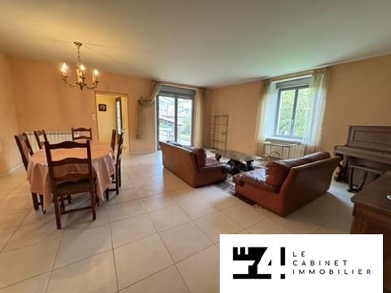 Maison traditionnelle - 162 m² - 5 pièces