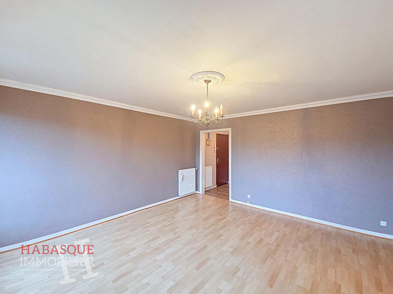 Appartement - 83 m² - 3 pièces