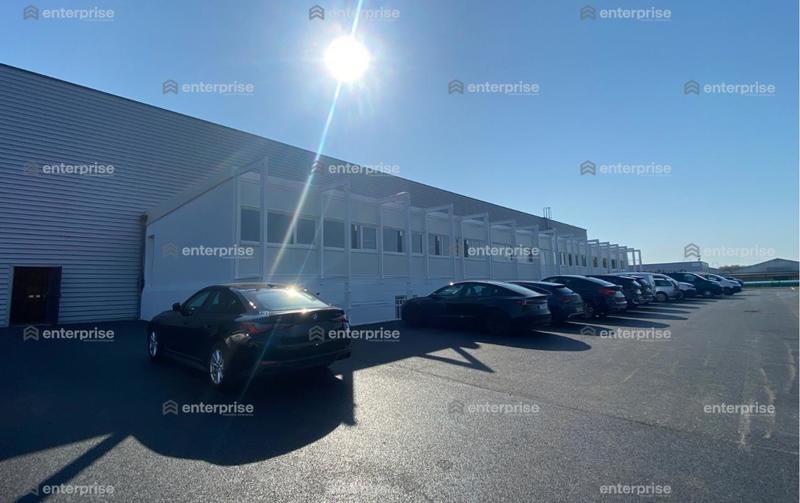 Entrepôt - 14 493 m²