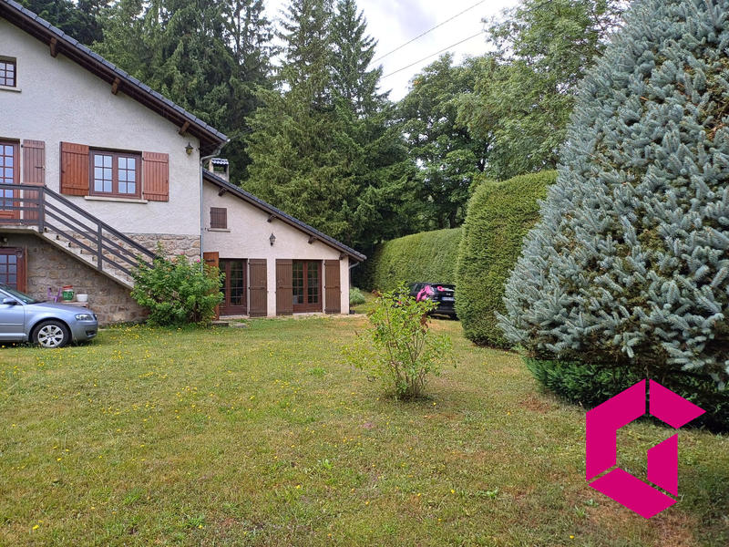 Maison - 200 m² - 11 pièces