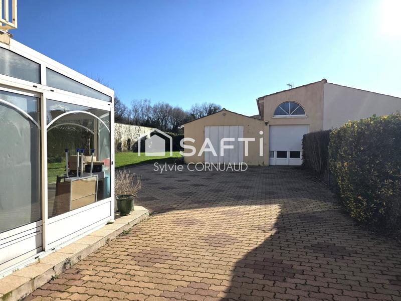 Maison de ville - 198 m² - 9 pièces