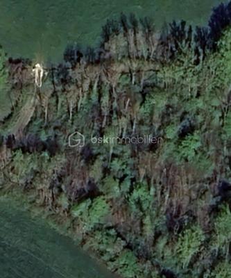 Terrain de loisirs - 37 590 m²