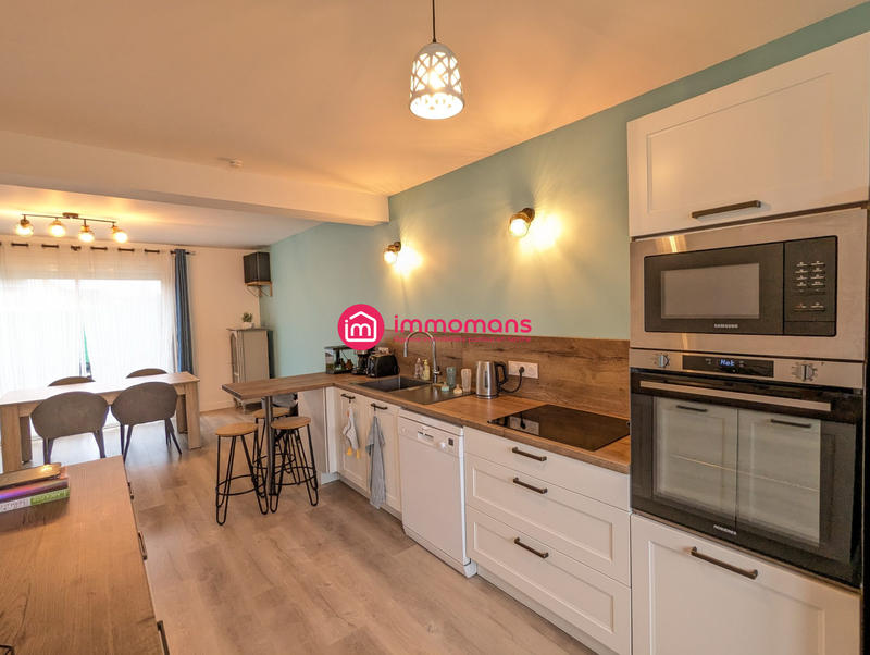 Maison - 93 m² - 4 pièces