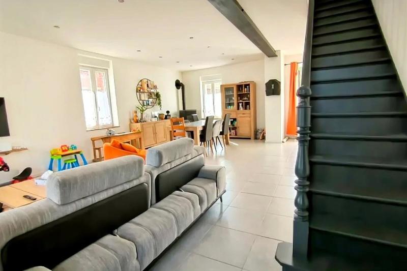 Maison - 193 m² - 7 pièces
