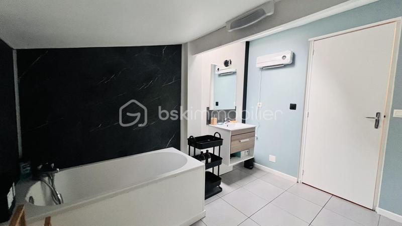 Immeuble - 179 m² - 5 pièces