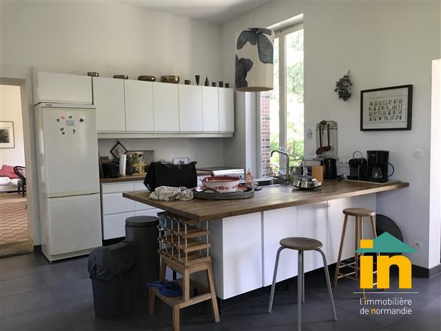 Demeure - 286 m² - 12 pièces