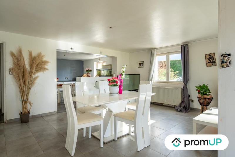 Maison traditionnelle - 140 m² - 6 pièces